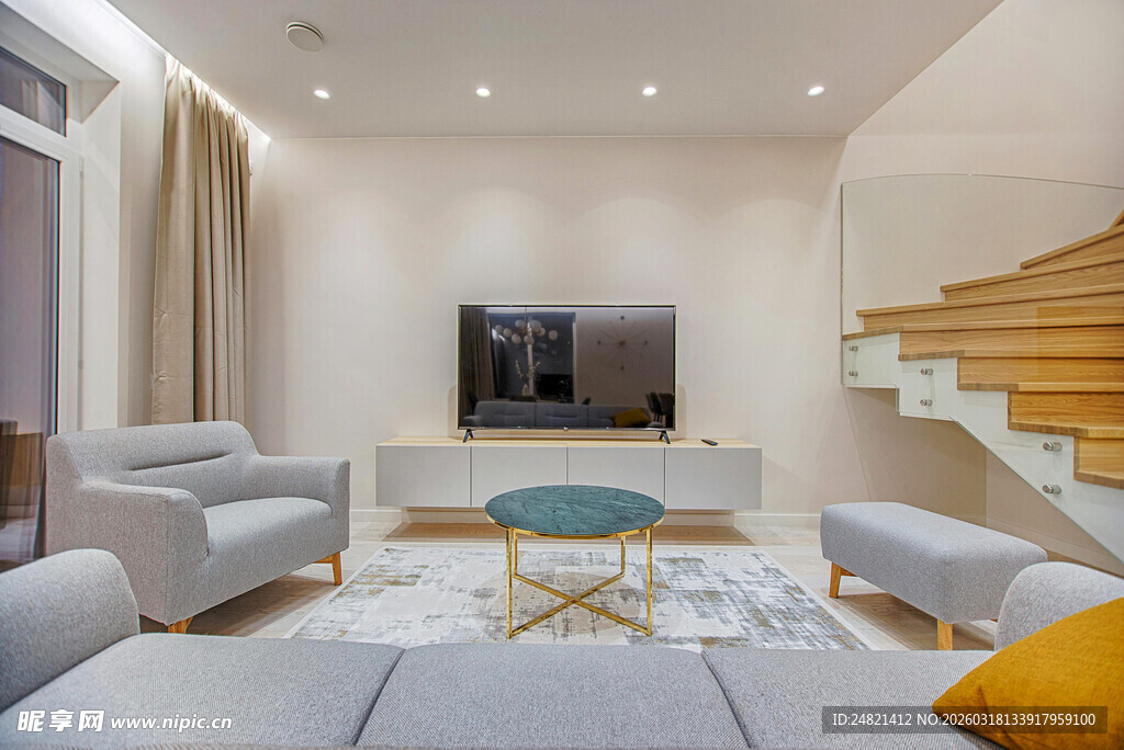 现代简约风客厅与楼梯设计