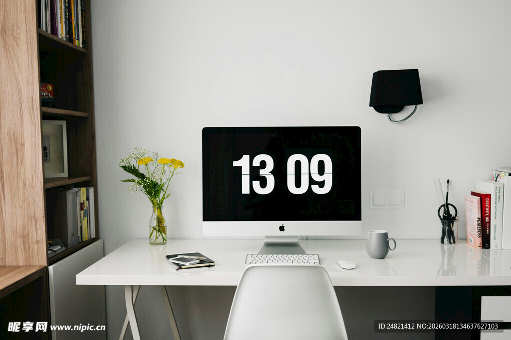 简约风电脑桌面办公场景