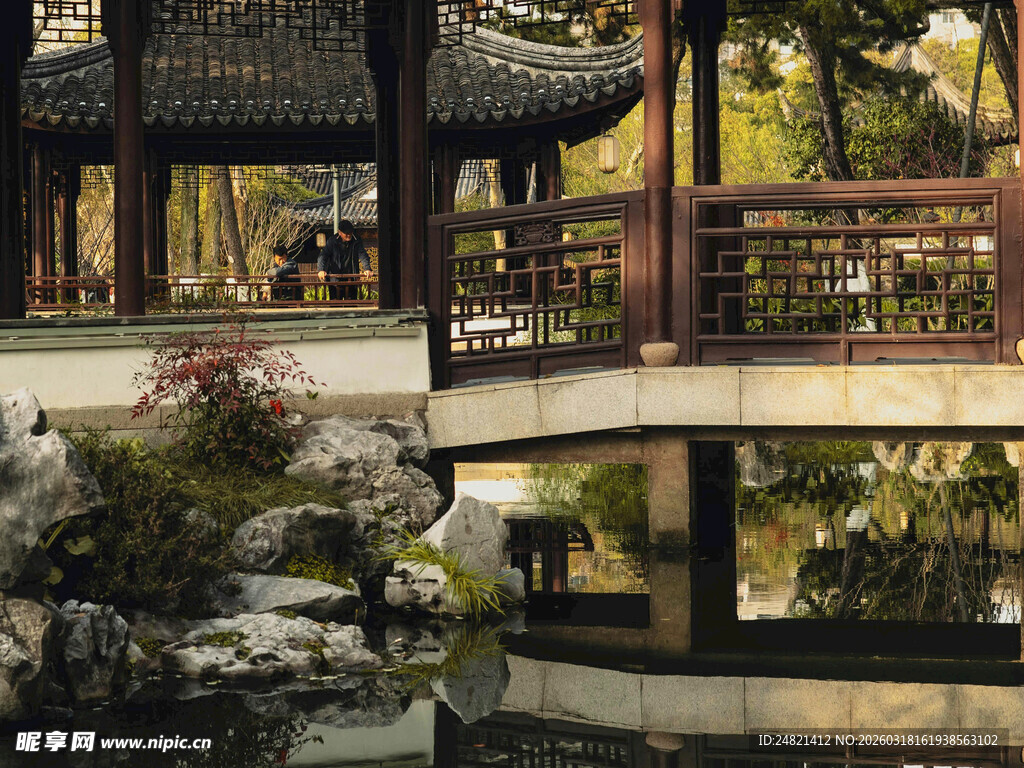 中式园林小桥流水景致