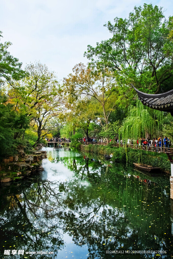 江南水乡河畔秀丽景致