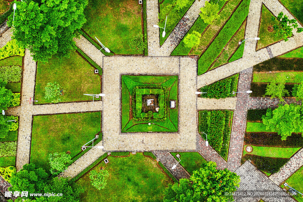 空中俯瞰精致园林景观