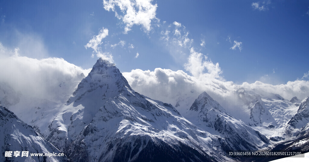 壮丽雪山美景