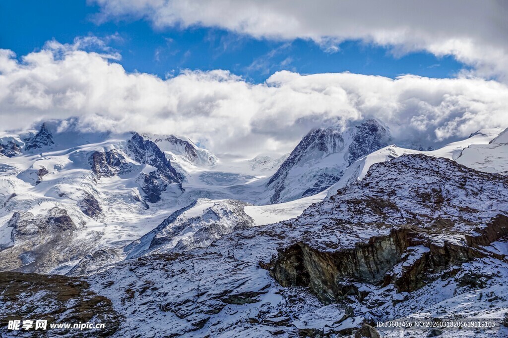 壮丽雪山美景