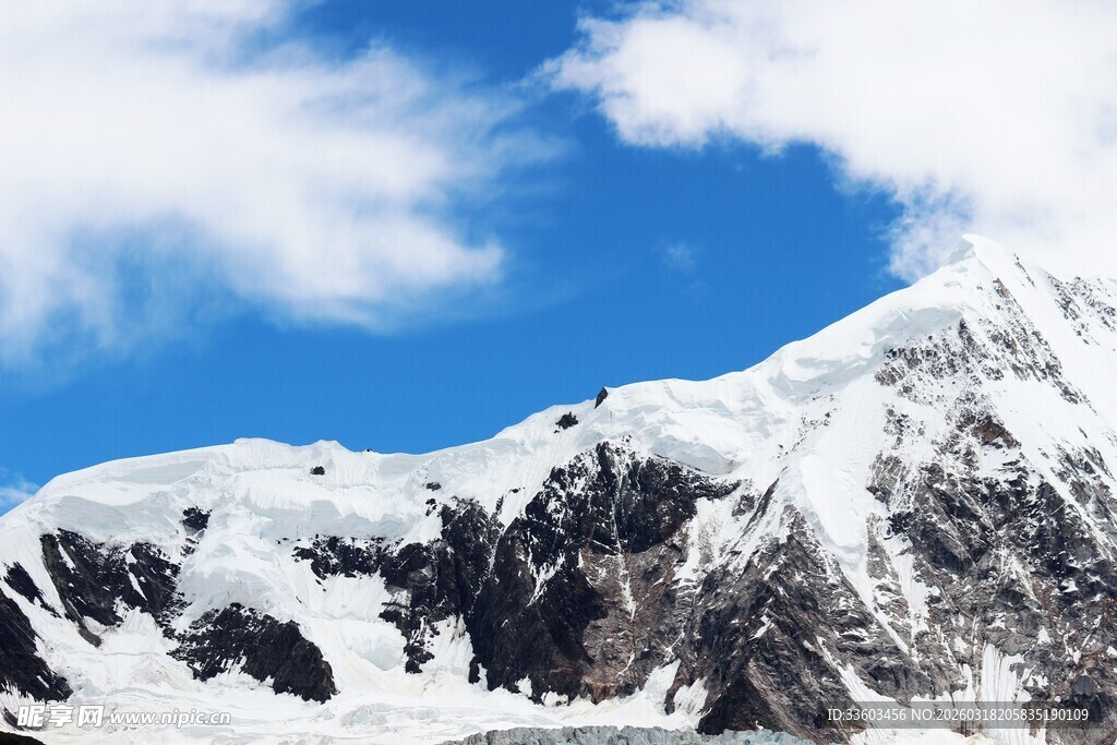 壮丽雪山美景