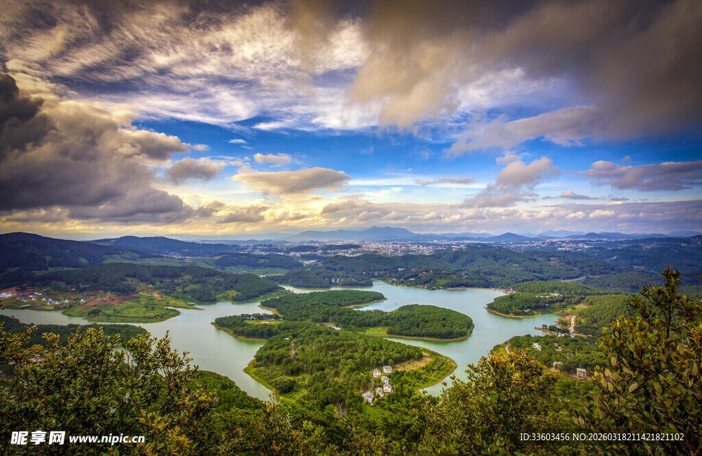 壮丽山水间的绝美风光