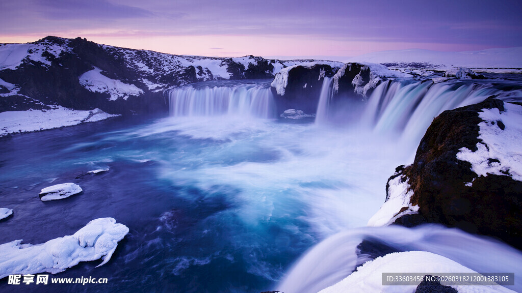冰岛壮丽瀑布与冰雪景观