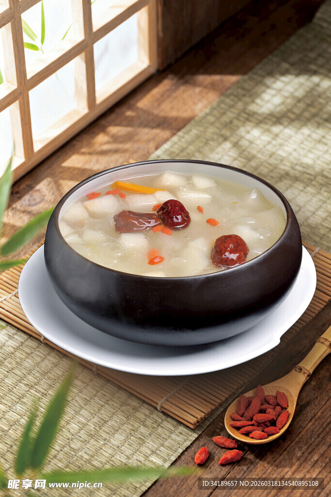 养生滋补红枣银耳羹