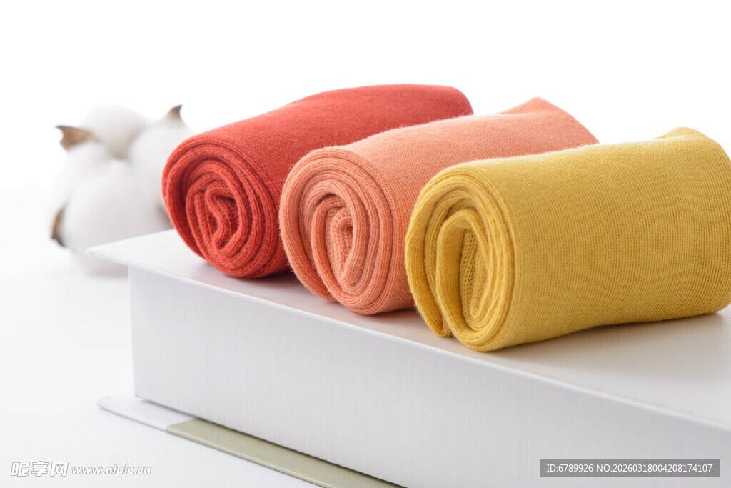 多彩卷状棉袜展示