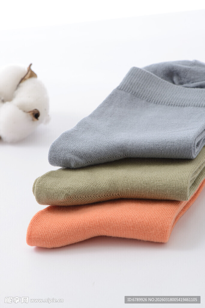 多彩叠放纯棉袜
