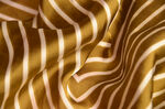 金色条纹丝绸纹理