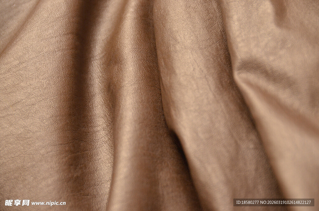 浅棕色柔软褶皱布料
