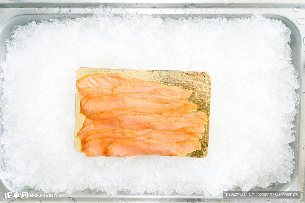 冰鲜三文鱼切片