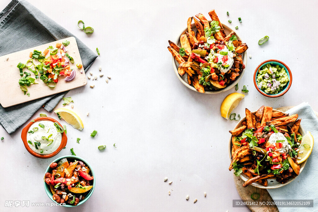 多样美味沙拉摆盘展示