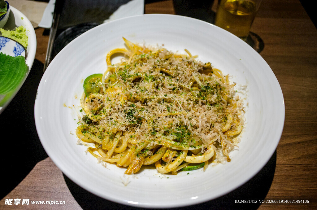 美味意面料足诱人