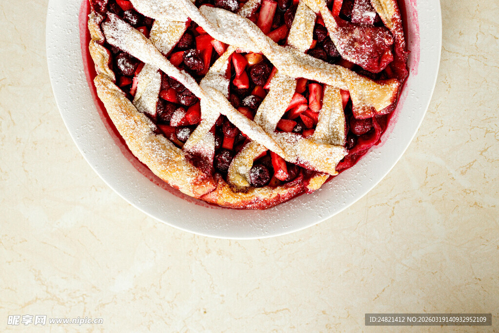 美味格子樱桃派