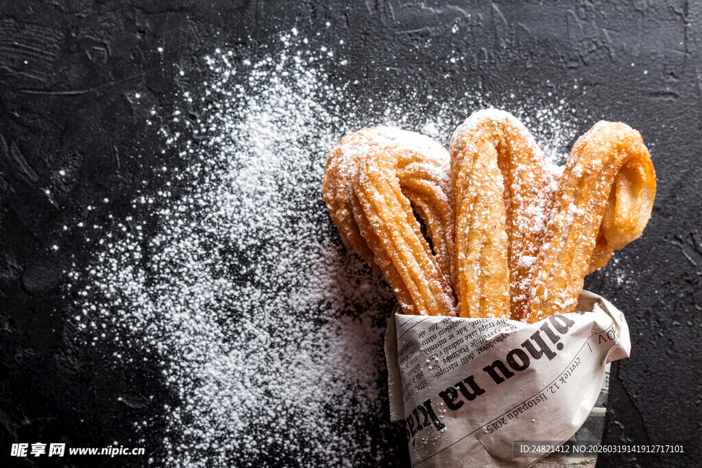 袋装美味油条撒糖粉