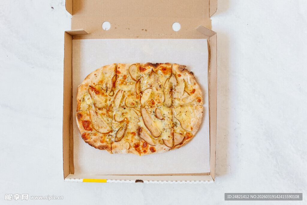 盒装美味披萨