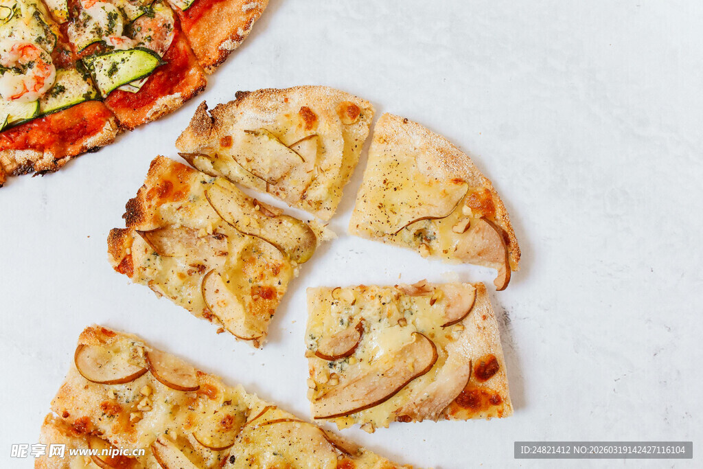 美味切片披萨诱人呈现