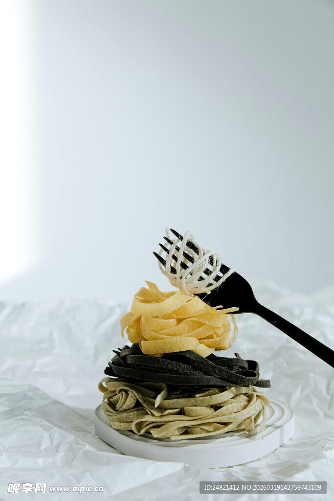 美味松饼配芝士与海苔