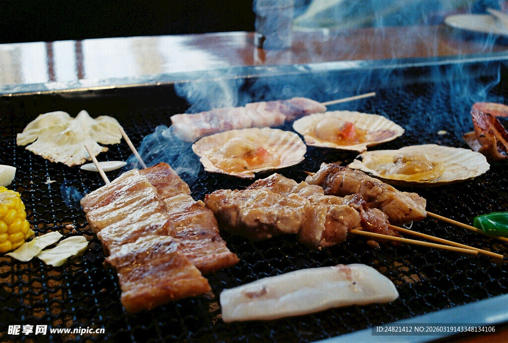 户外烧烤美食
