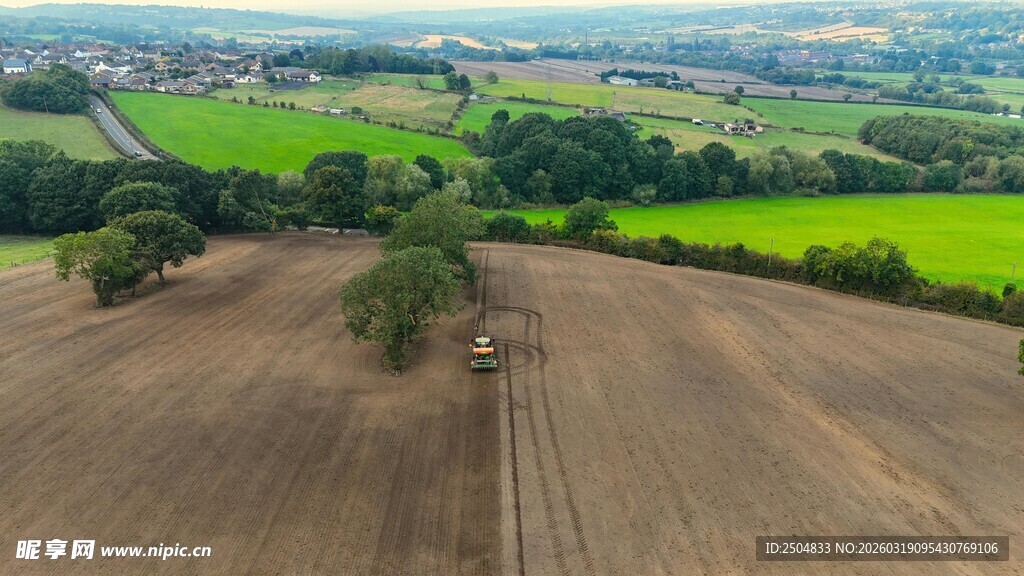 田野风光俯瞰图