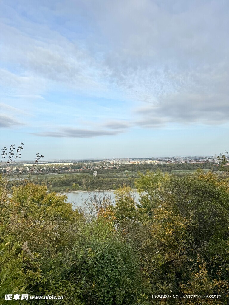 湖畔秋景 自然风光秀丽
