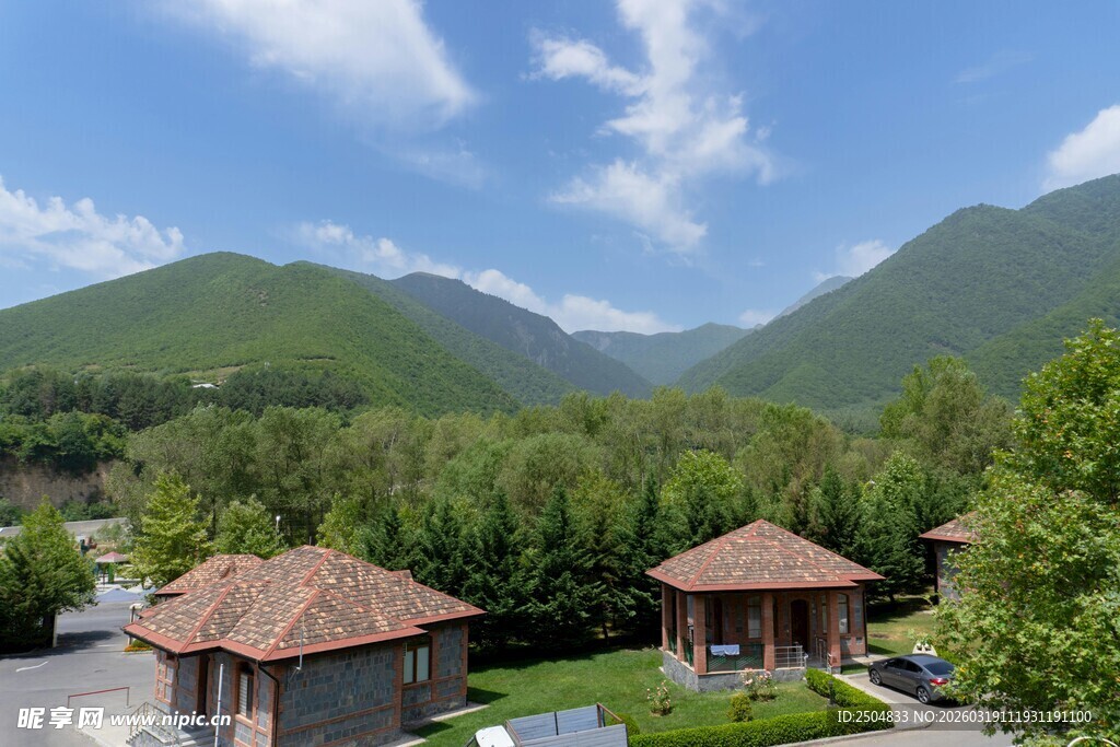 山间小屋 静享自然美景