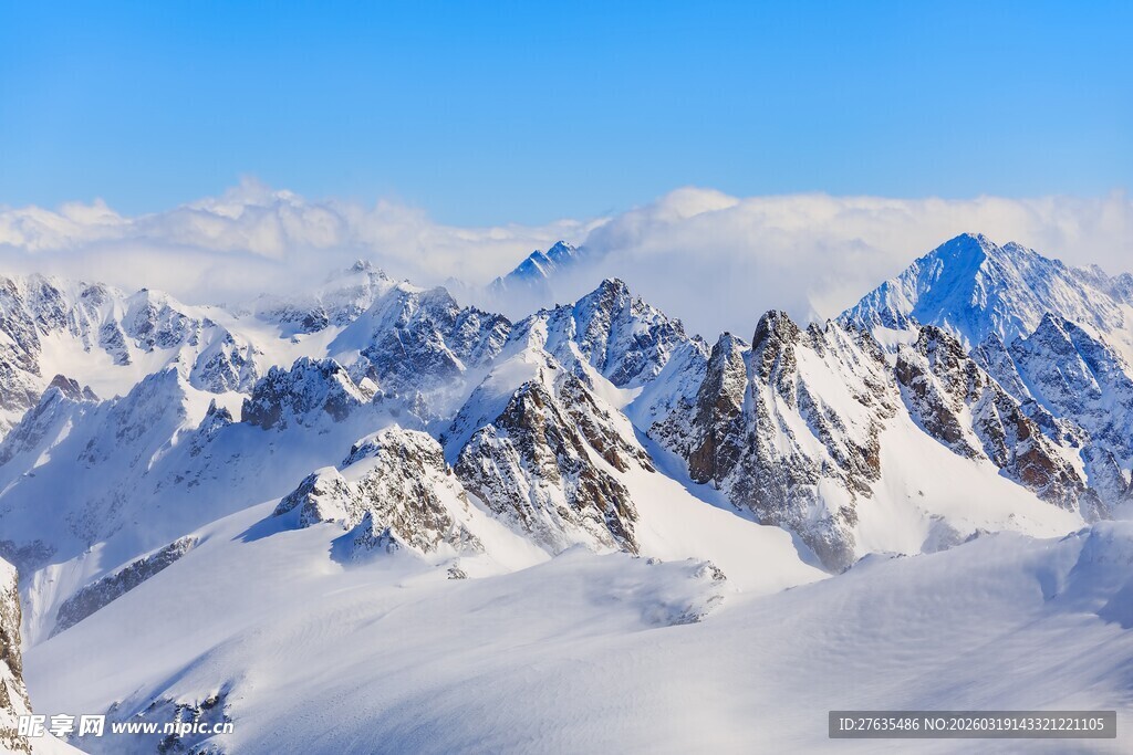 壮丽雪山风景