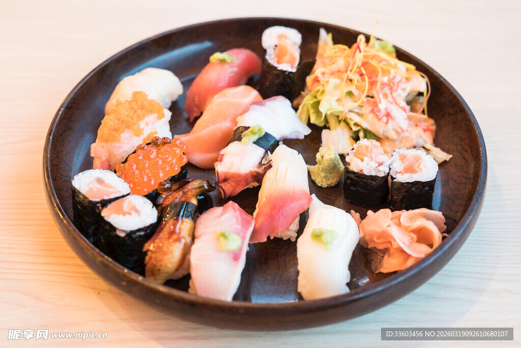 美味多样寿司拼盘