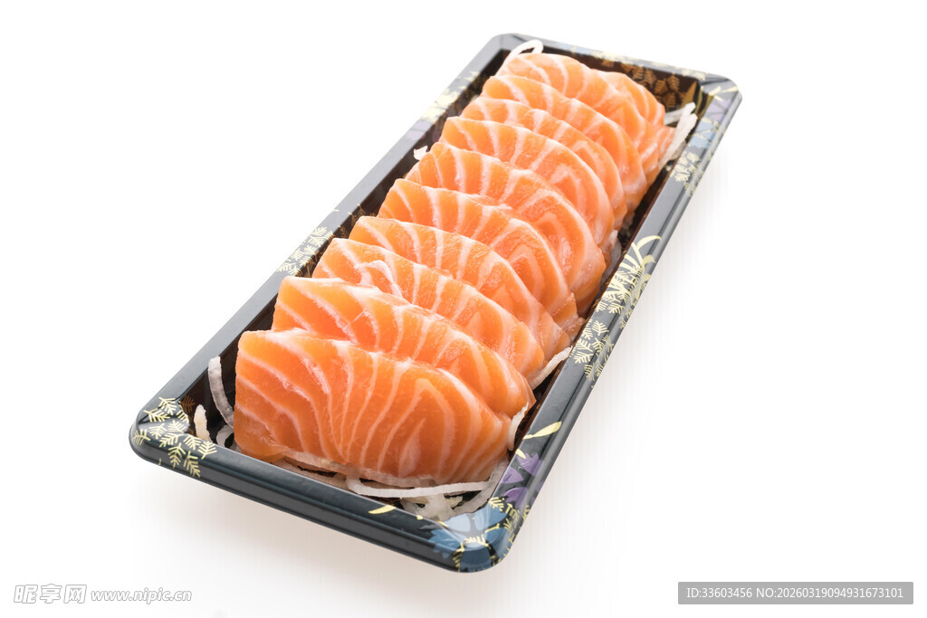 新鲜三文鱼刺身摆盘