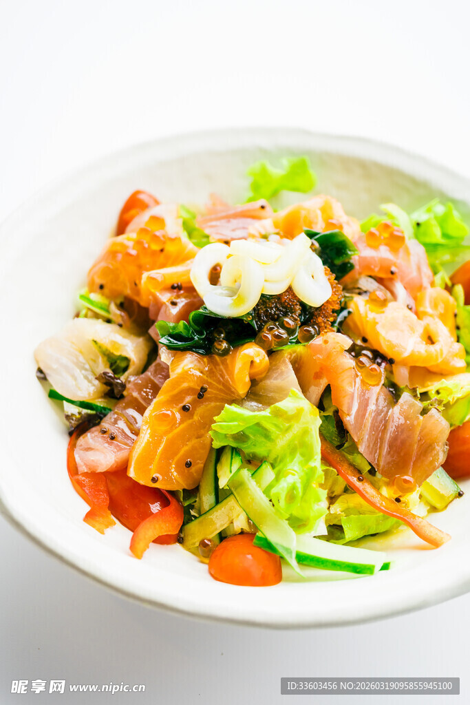 美味缤纷蔬菜鸡肉沙拉