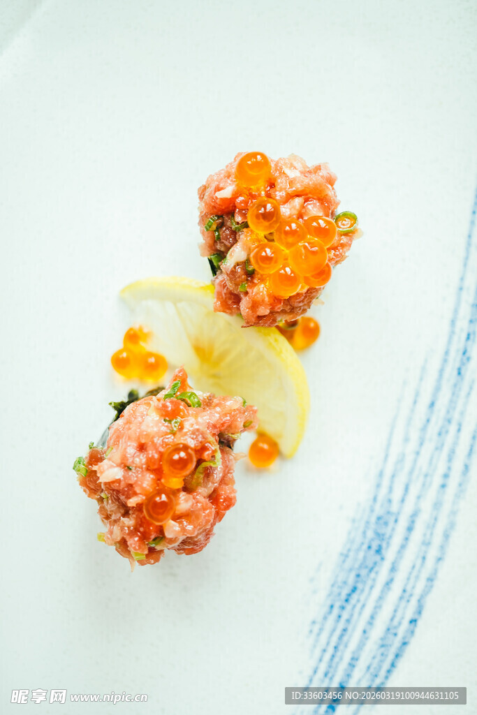 精致三文鱼寿司摆盘