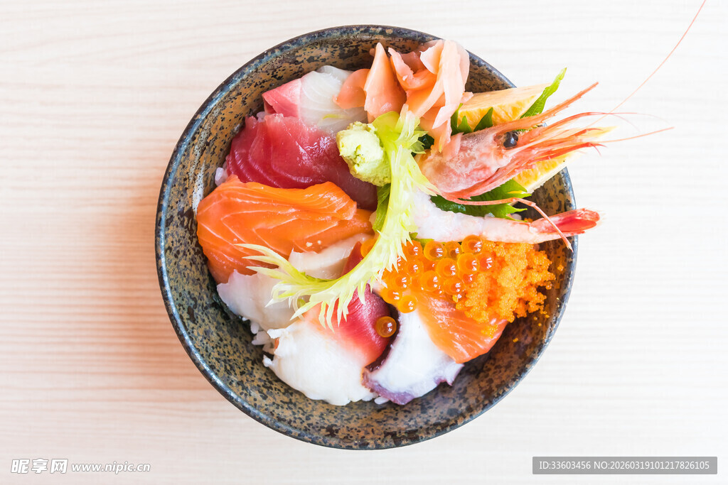 美味多彩的日式刺身拼盘