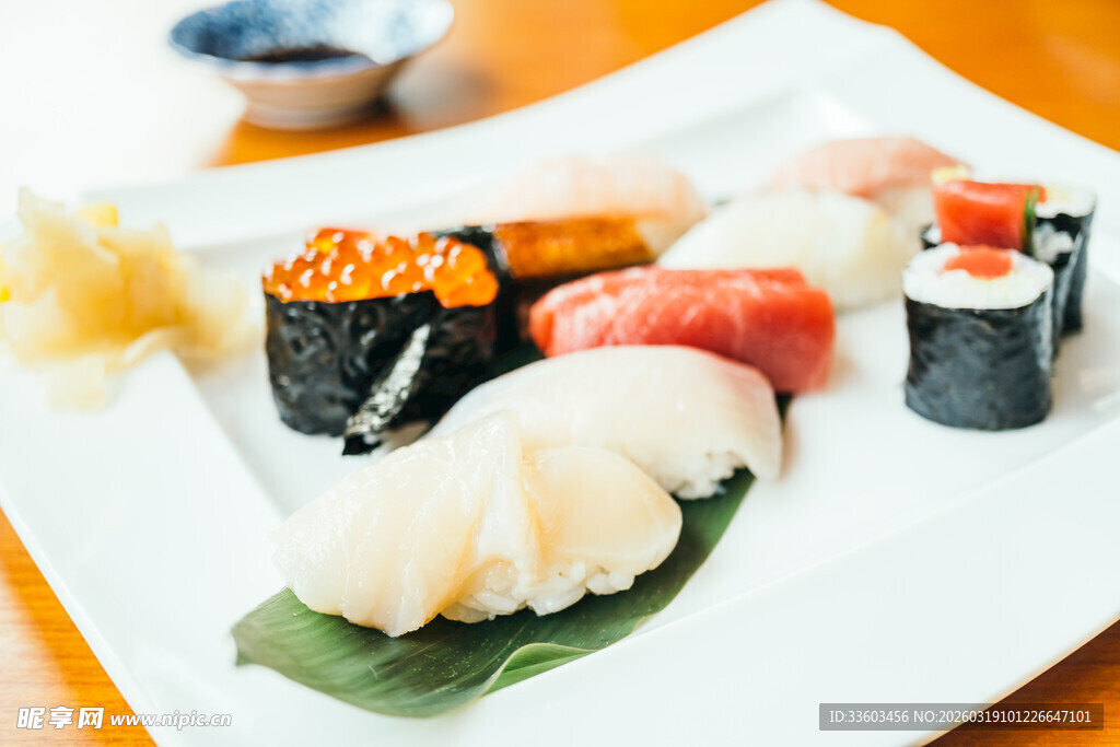 精致多样寿司拼盘