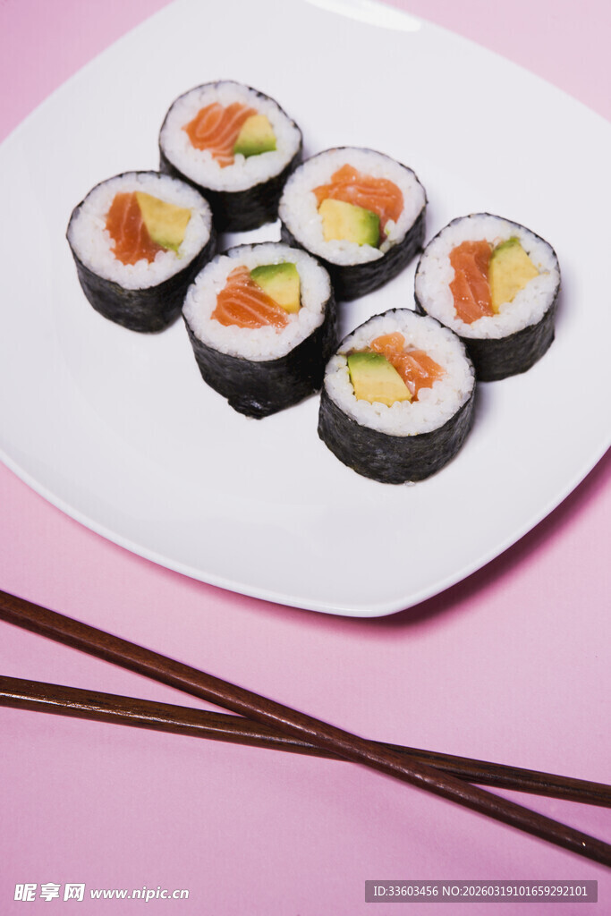 美味寿司摆盘展示