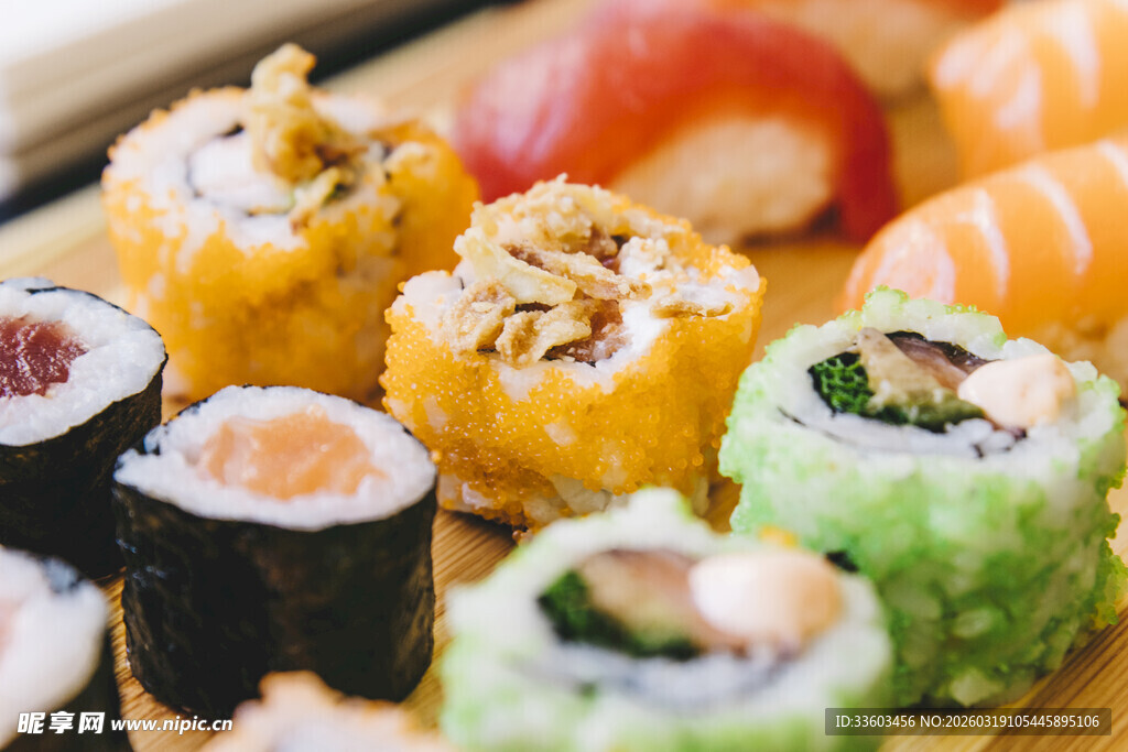 多样美味寿司拼盘
