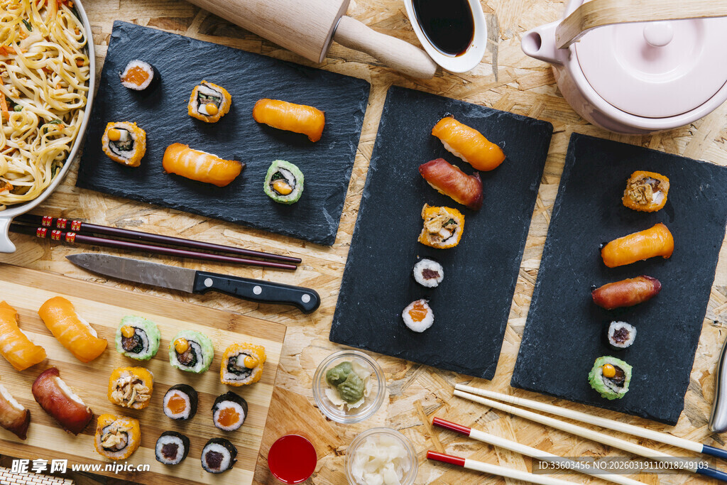 多样寿司摆盘展示