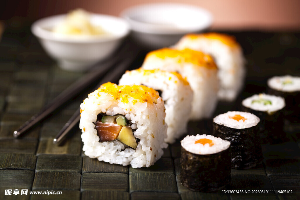 美味多样的寿司拼盘