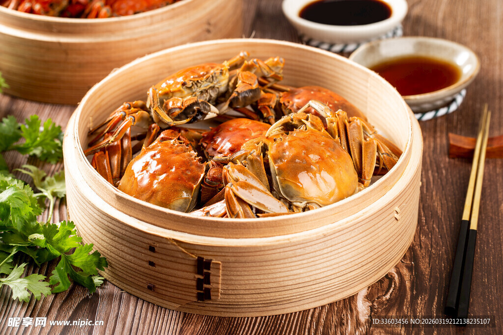 竹笼蒸蟹配蘸料