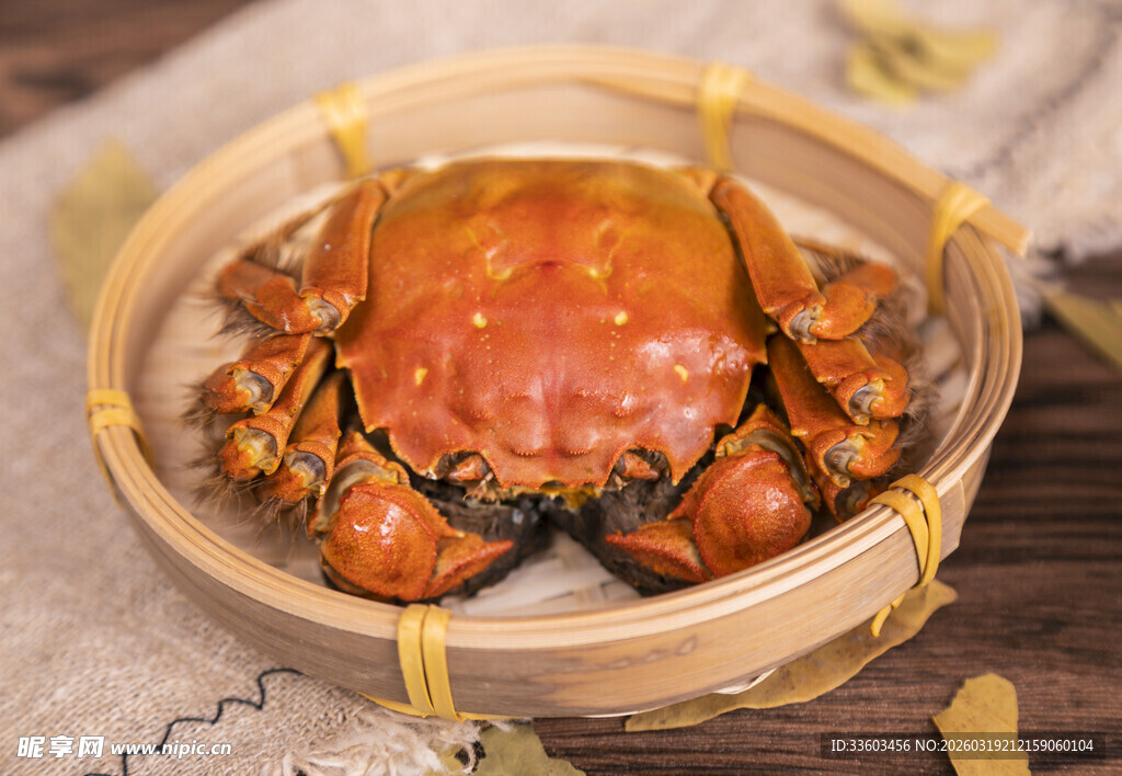 竹笼中的美味大闸蟹