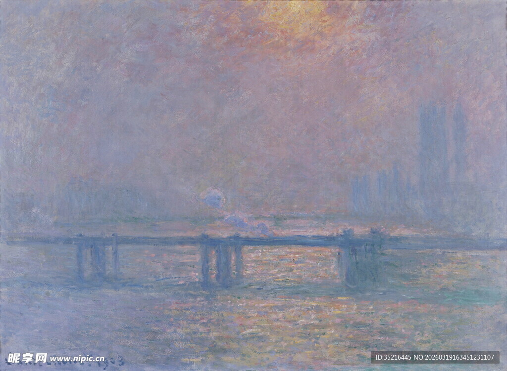 雾中城市桥梁梦幻景象