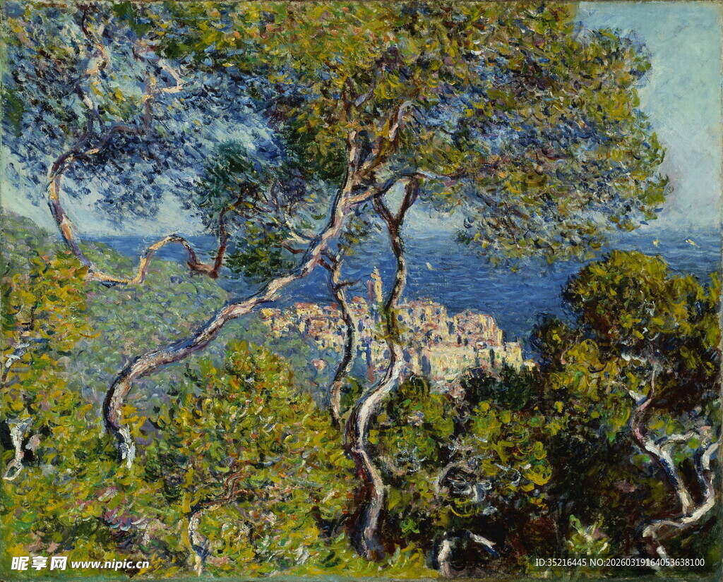 远方现朦胧城镇