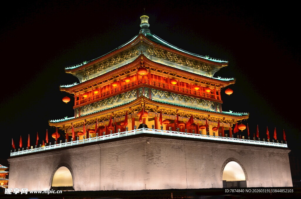 西安钟楼夜景璀璨生辉