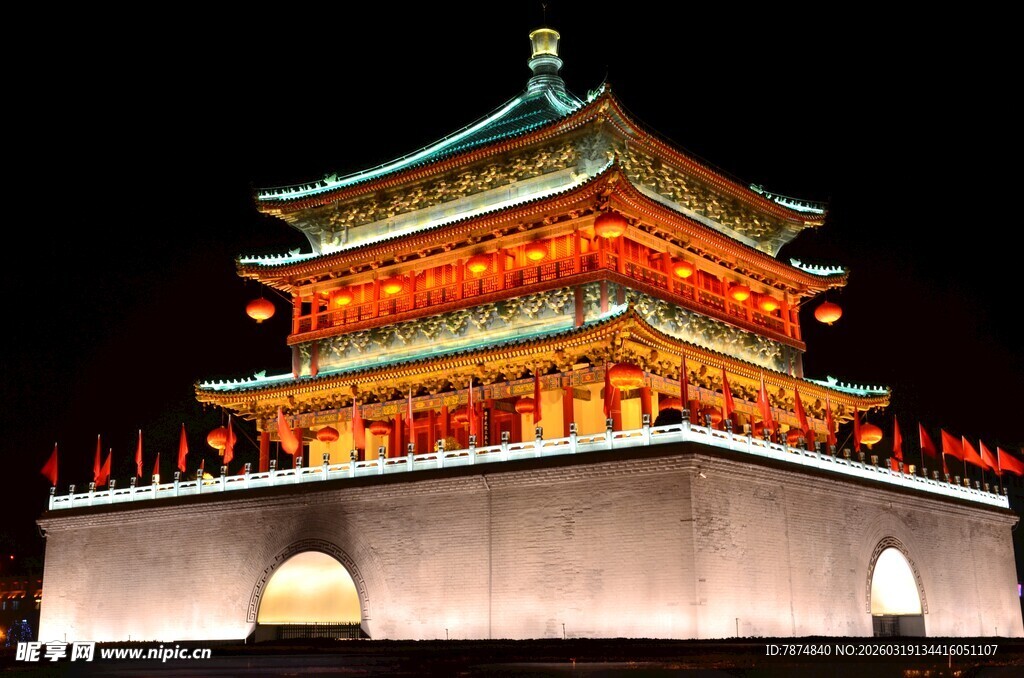 西安钟楼夜景璀璨夺目