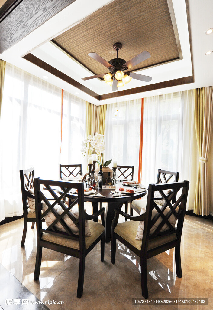 中式风格餐厅室内场景