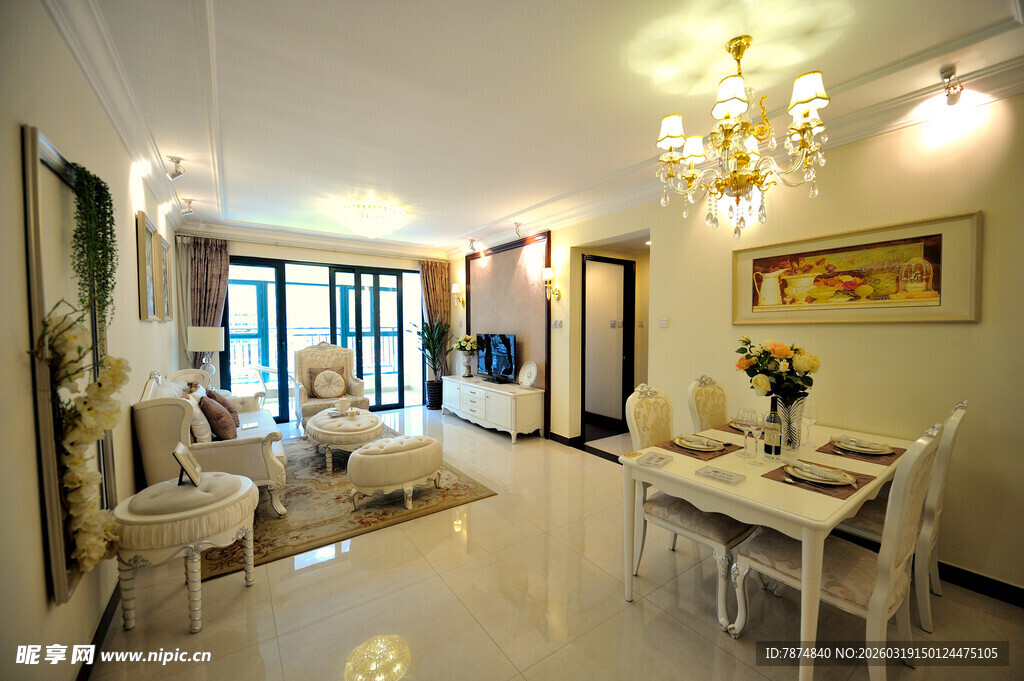 现代简约风格温馨客厅