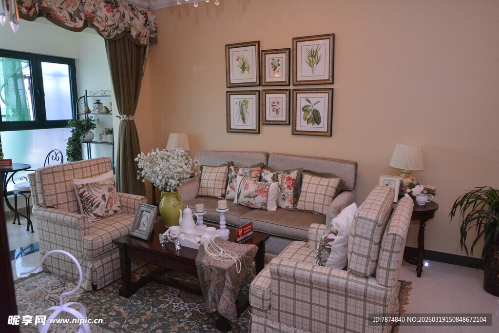 温馨客厅家居布置展示