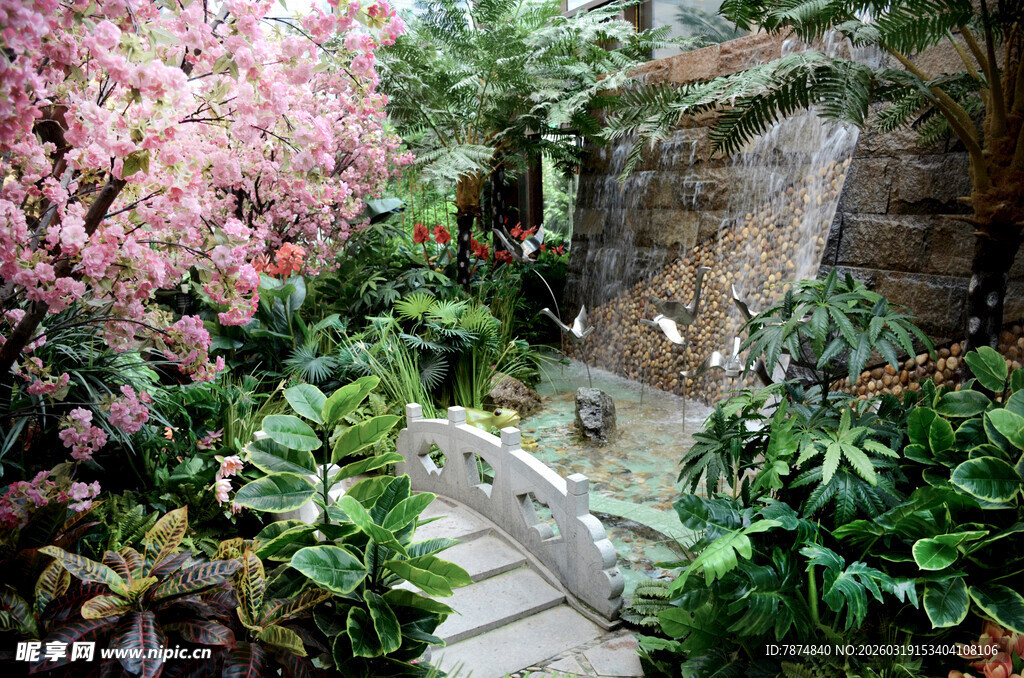 春日花园小径 繁花绿植景