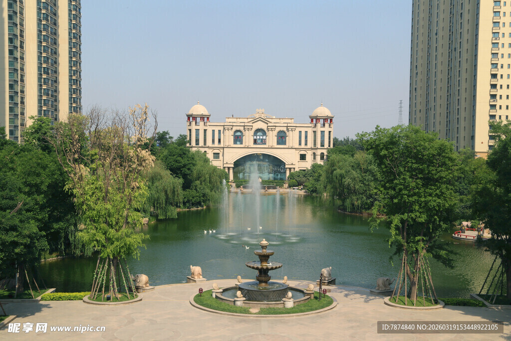 欧式园林景观中的喷泉建筑