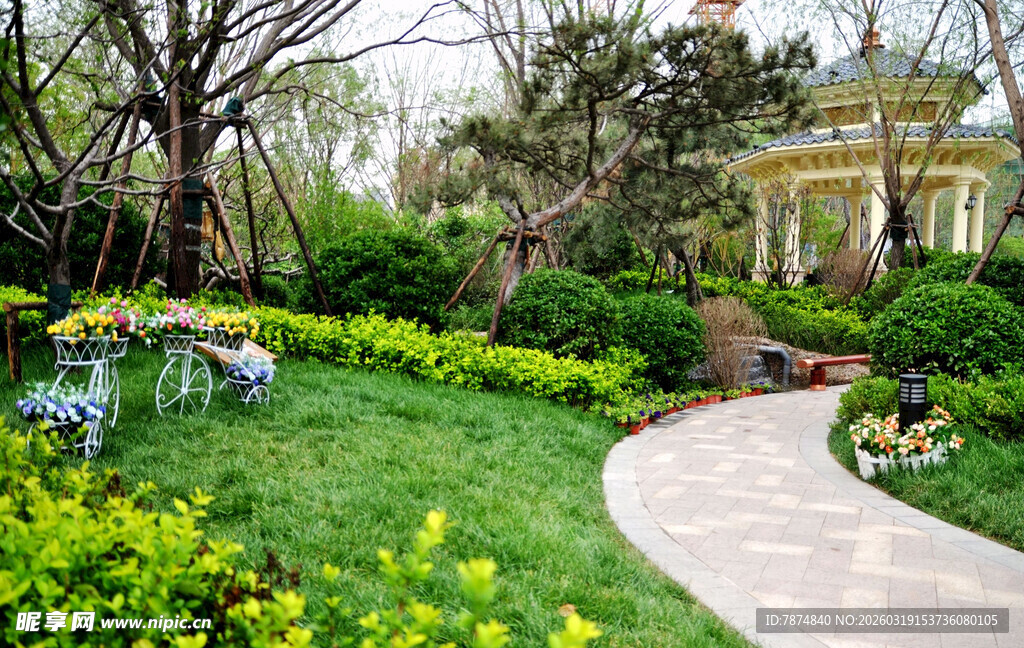 花园小径 春日美景